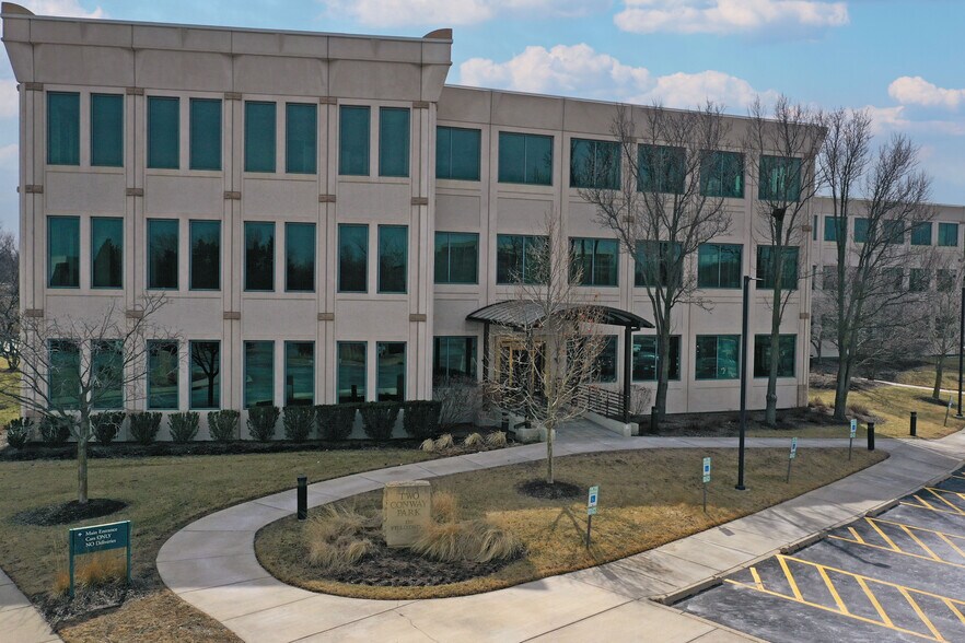 More Photos Of , Lake Forest Office For Sale