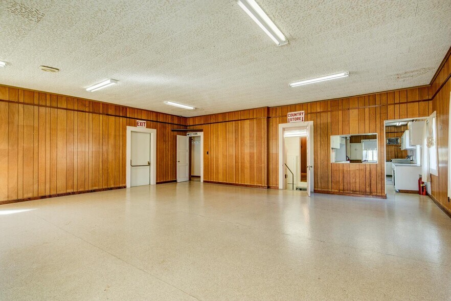 More Photos Of 7672 S Shingle Rd, Shingle Springs General Retail For Sale