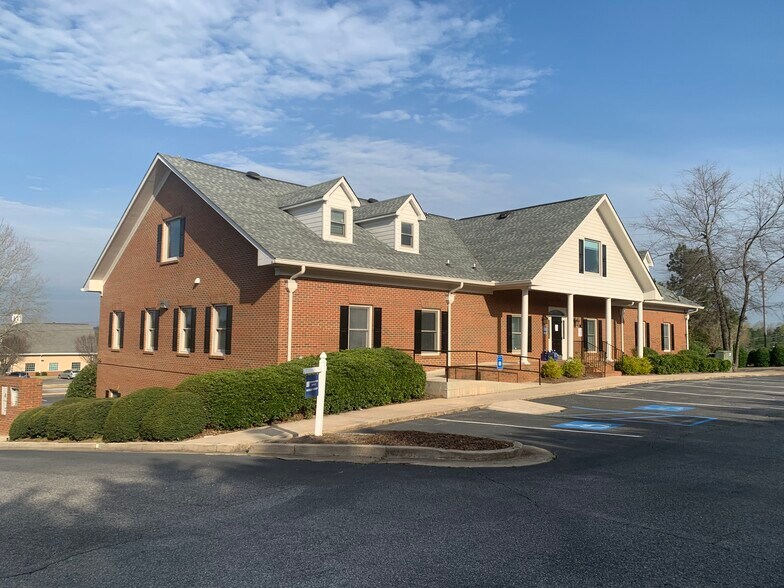 More Photos Of 5983 Highway 53 E, Dawsonville Medical For Lease