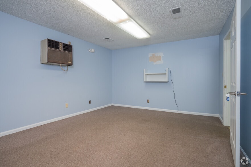 More Photos Of 1595 Highway 411 NE, Cartersville Service For Lease