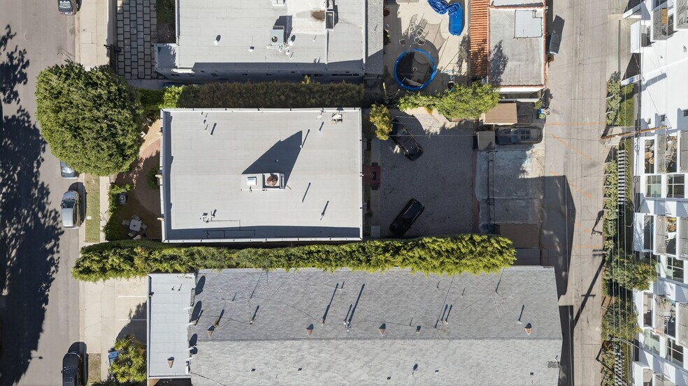 More Photos Of 822 Hayworth Ave, Los Angeles Apartments For Sale