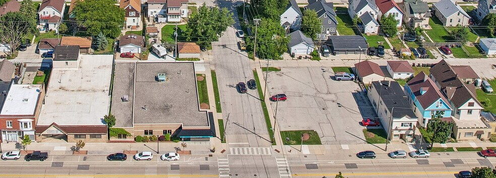 More Photos Of 902 Milwaukee Ave, South Milwaukee Medical For Lease