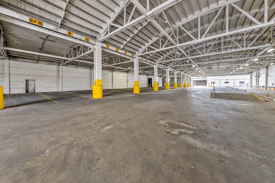 More Photos Of 661 S Fir St, Medford Refrigeration Cold Storage For Lease