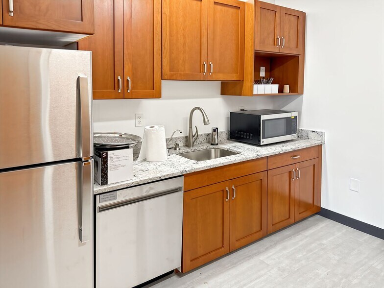 More Photos Of 2640 Eagan Woods Dr, Eagan Coworking Space