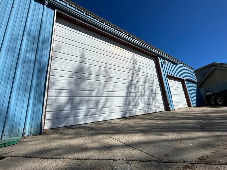 More Photos Of 717 5th St, Prescott Manufacturing For Lease