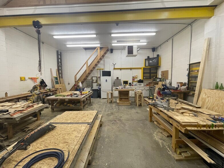 More Photos Of 375 Forest Ave, North Lima Flex For Sale