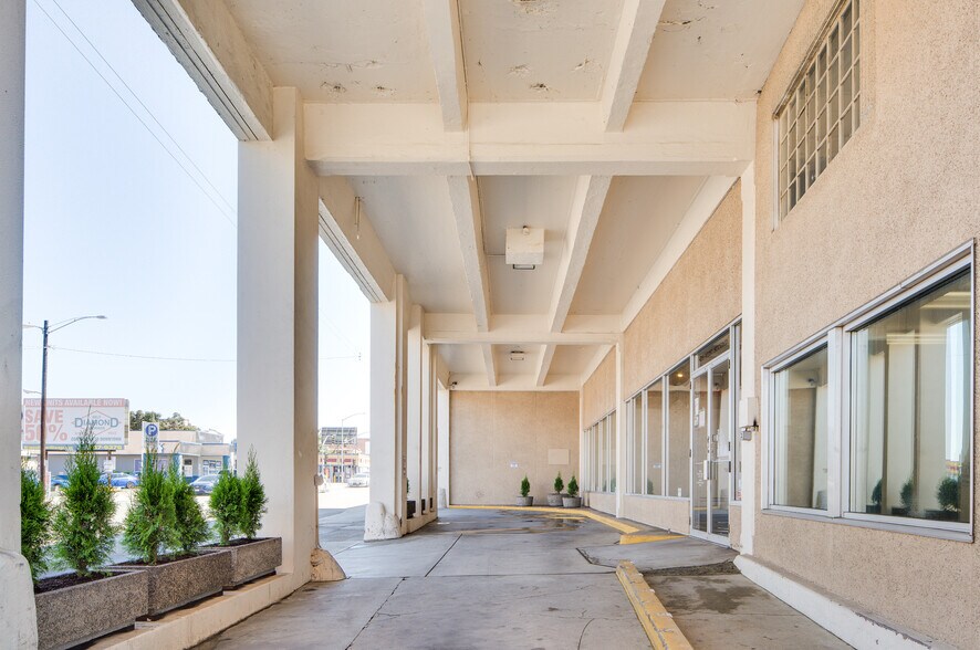 More Photos Of 417-425 W 2nd Ave, Spokane Medical For Lease