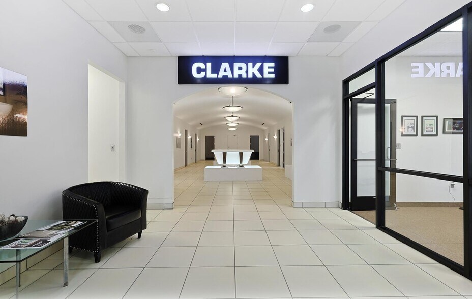 More Photos Of 820 Central Dr, Colleyville Office For Sale