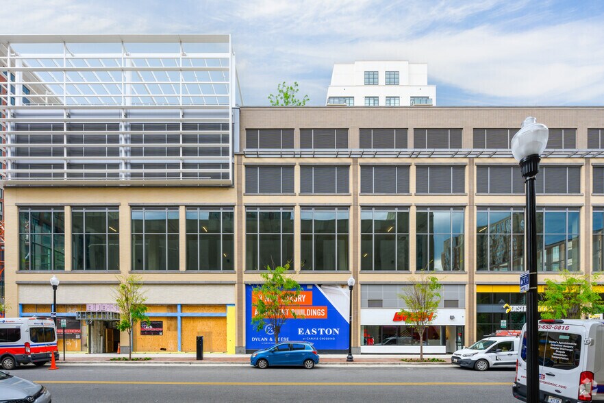 More Photos Of 2404 Mandeville Ln, Alexandria Storefront For Lease