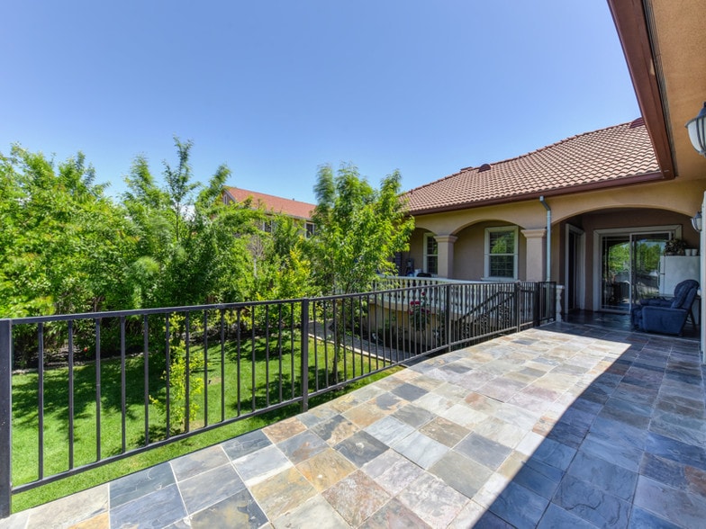 More Photos Of 6821 Lincoln Ave, Carmichael Congregate Senior Housing For Sale