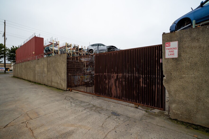 More Photos Of 3567 Recycle Rd, Rancho Cordova Warehouse For Sale