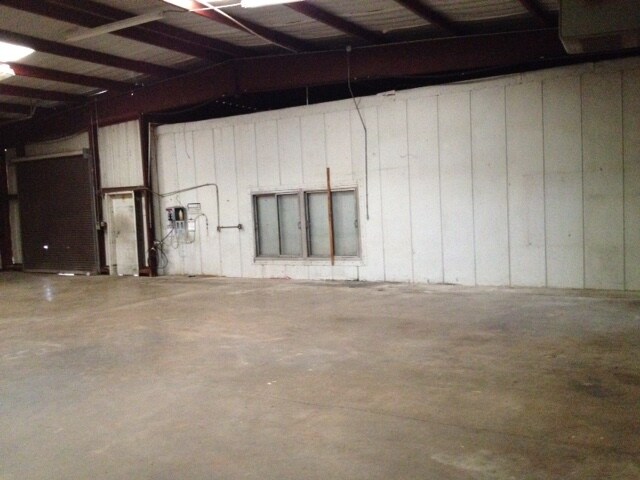 More Photos Of 1703 E Whaley St, Longview Warehouse For Lease
