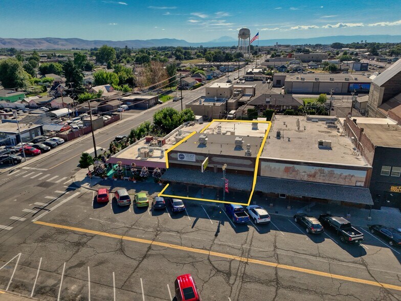 More Photos Of 225 S Toppenish Ave, Toppenish Restaurant For Sale