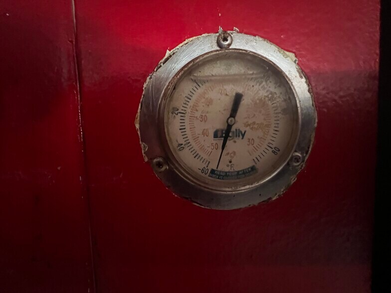 More Photos Of 3450 Demetropolis Rd, Mobile Restaurant For Sale