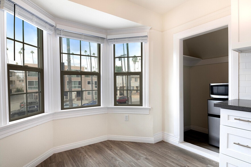 More Photos Of 1732 N Wilton Pl, Los Angeles Apartments For Sale