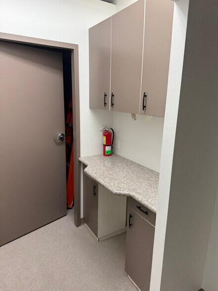 More Photos Of 23191-23193 La Cadena Dr, Laguna Hills Office For Sale