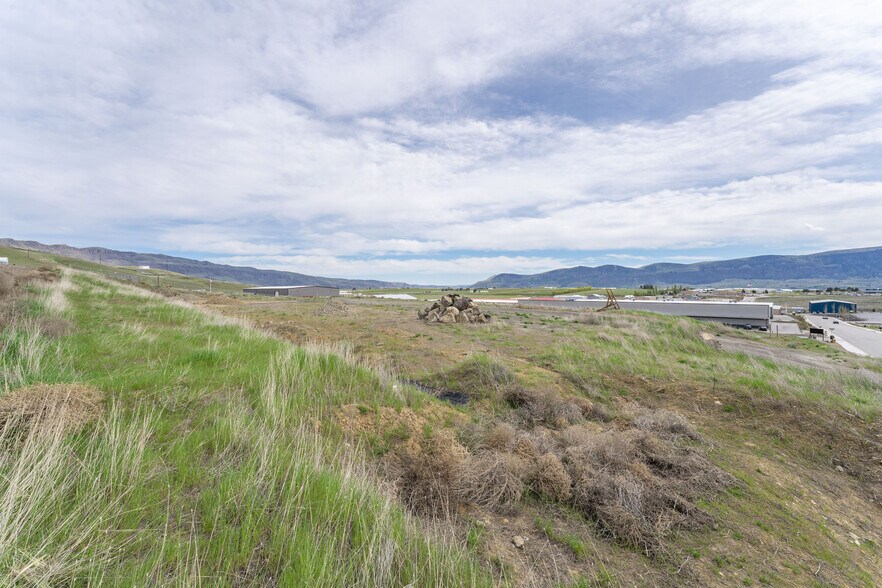 More Photos Of 501 Urban Industrial Way, East Wenatchee Land For Sale