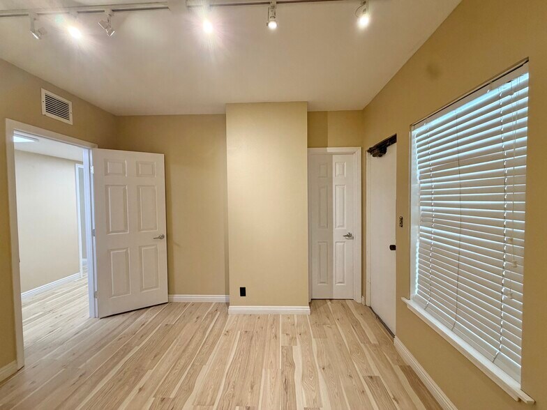 More Photos Of 3231 Waring Ct, Oceanside Medical For Lease