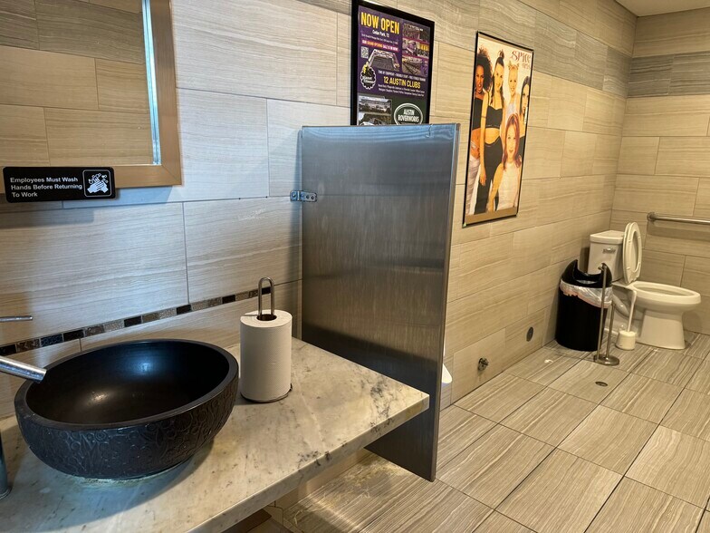 More Photos Of 315 N Bell Blvd, Cedar Park Restaurant For Lease