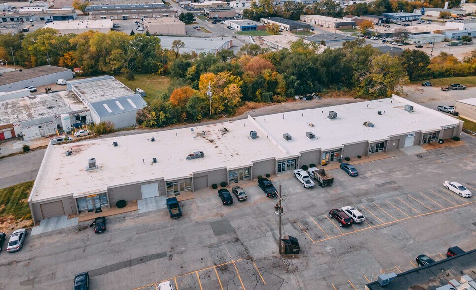 More Photos Of 8410 K St, Omaha Warehouse For Lease