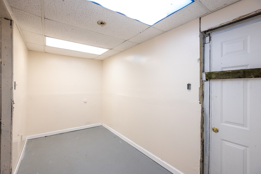 More Photos Of 3429 Prospect St, Indianapolis Religious Facility For Sale