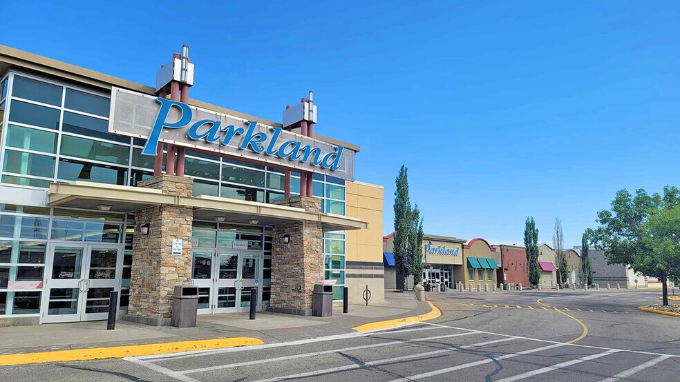 Primary Photo Of 6359 50 Av, Red Deer General Retail For Lease