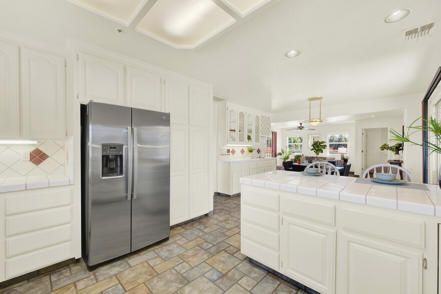 More Photos Of 5050 Melissa Ln, Vacaville Light Manufacturing For Sale