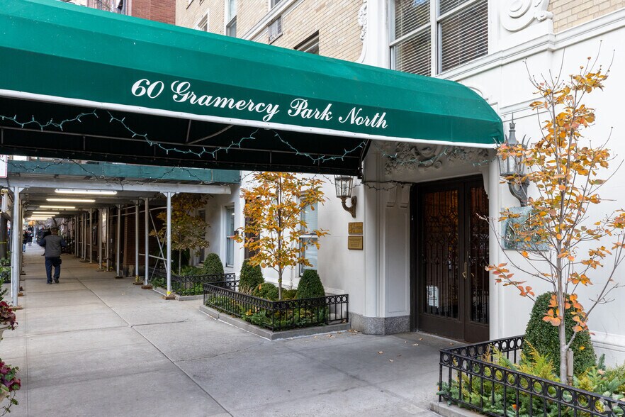 More Photos Of 60 Gramercy Park N, New York Apartments For Sale