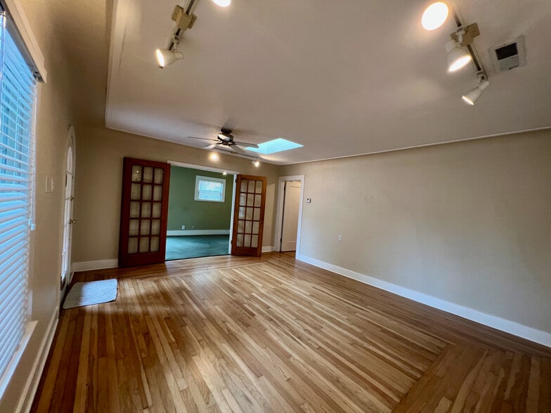 More Photos Of 2745 Porter St, Soquel Medical For Sale