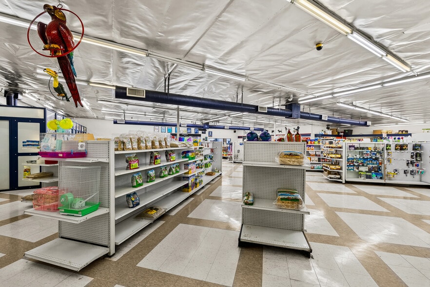 More Photos Of 9403 Las Tunas Dr, Temple City Freestanding For Sale