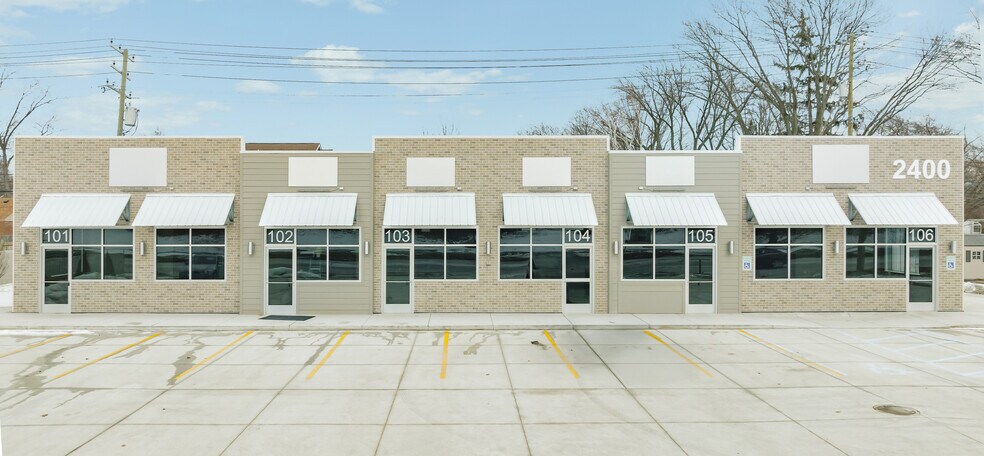 More Photos Of 2400 Greenfield rd, Berkley Medical For Lease