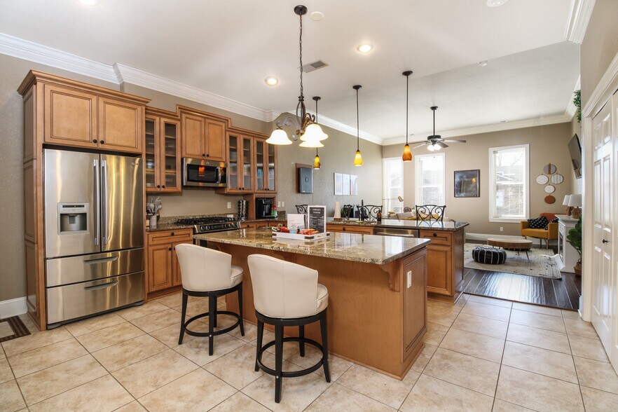 More Photos Of , Marietta General Retail For Sale