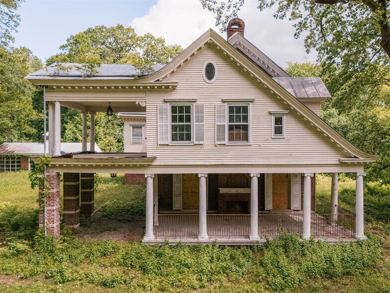 More Photos Of 37-60 Blackburn Rd, Selkirk Apartments For Sale