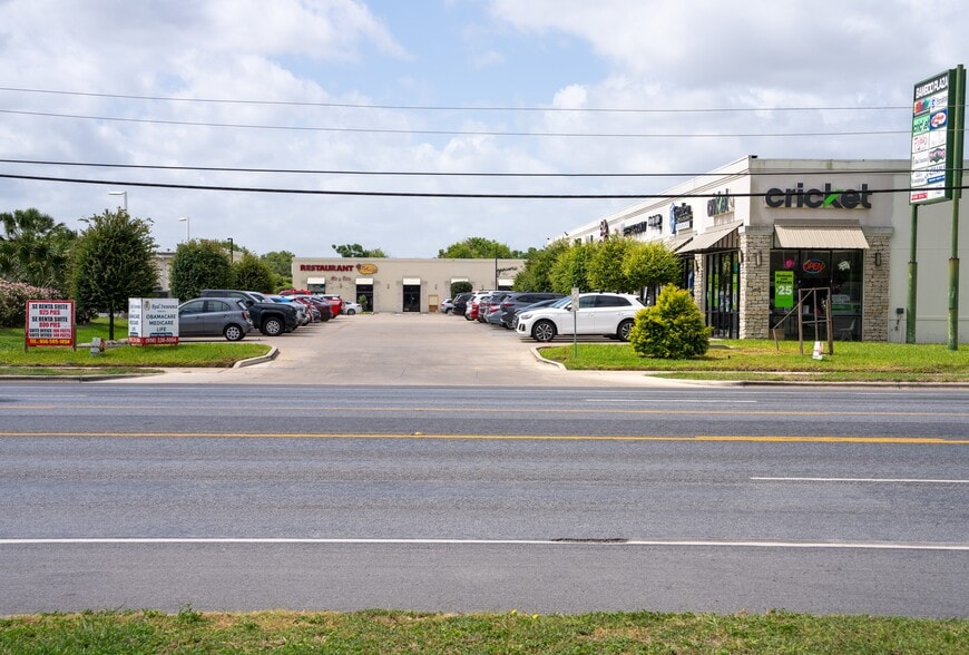 More Photos Of 1160 E Alton Gloor Blvd, Brownsville Freestanding For Sale