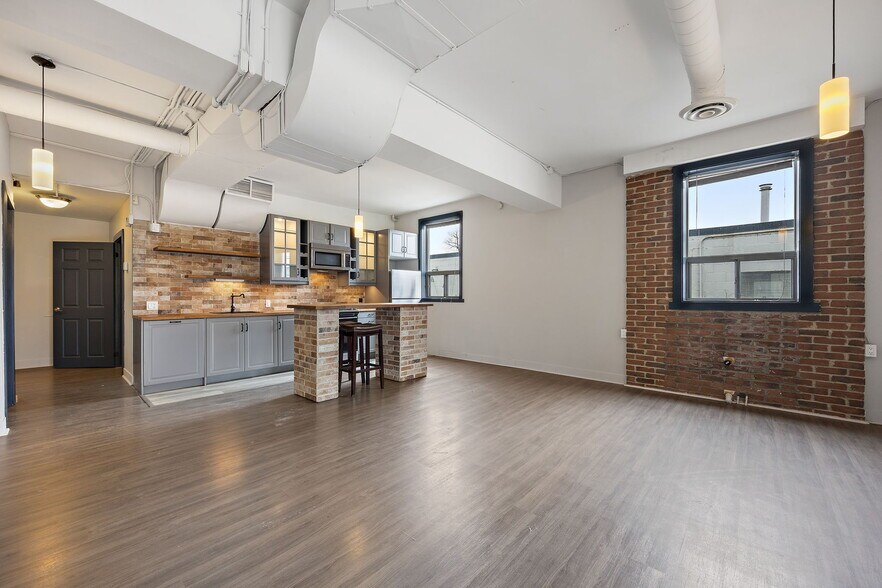 More Photos Of 42 Eugene St, Toronto Warehouse For Sale