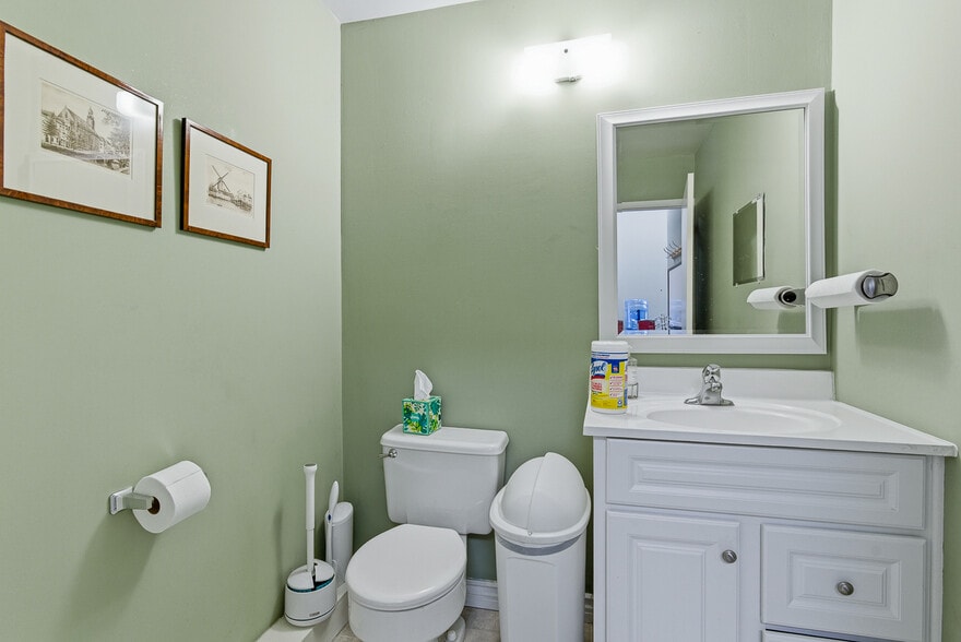 More Photos Of 2943-2947 Foothill Blvd, La Crescenta Medical For Lease