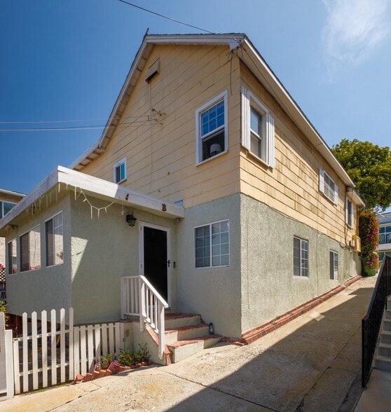 More Photos Of 225 N Juanita Ave, Redondo Beach Apartments For Sale