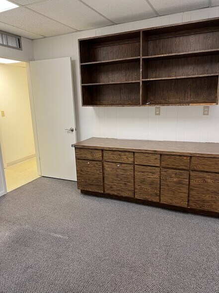 More Photos Of 2650 Bahia Vista St, Sarasota Medical For Sale