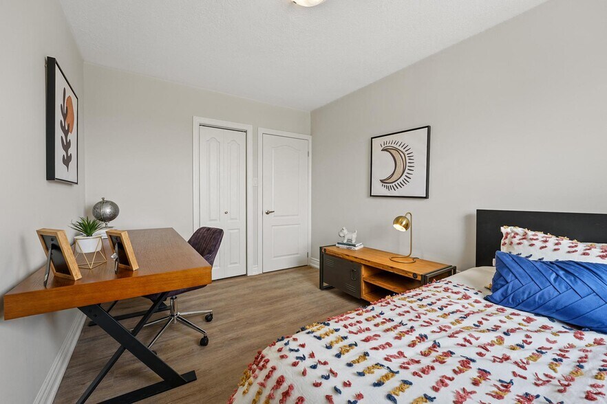 More Photos Of 143 Main St S, Brampton Apartments For Sale