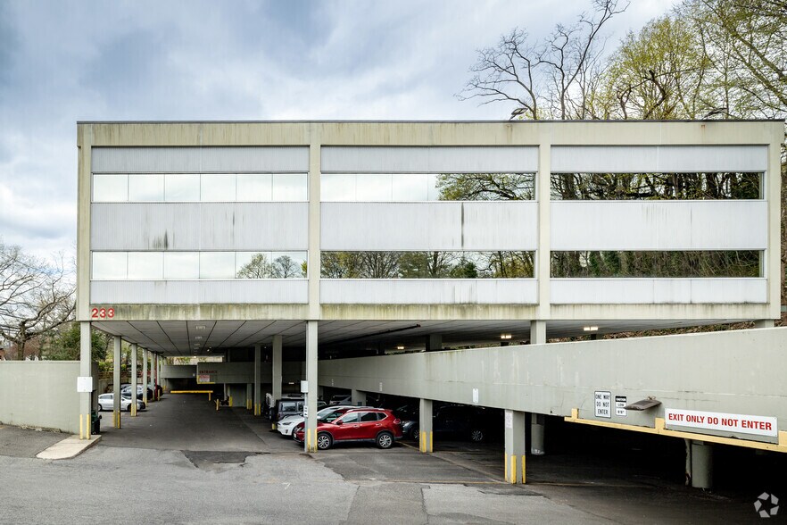 More Photos Of 233 E Shore Rd, Great Neck Medical For Sale