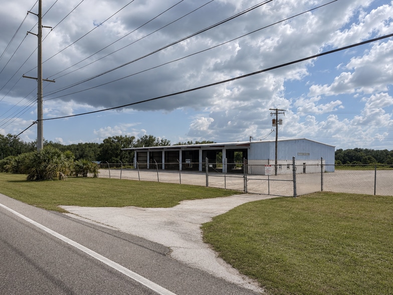 More Photos Of 100 Thornhill Rd, Auburndale Manufacturing For Lease