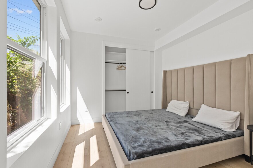 More Photos Of 1012 Uptown Aly, Sacramento Multifamily For Sale