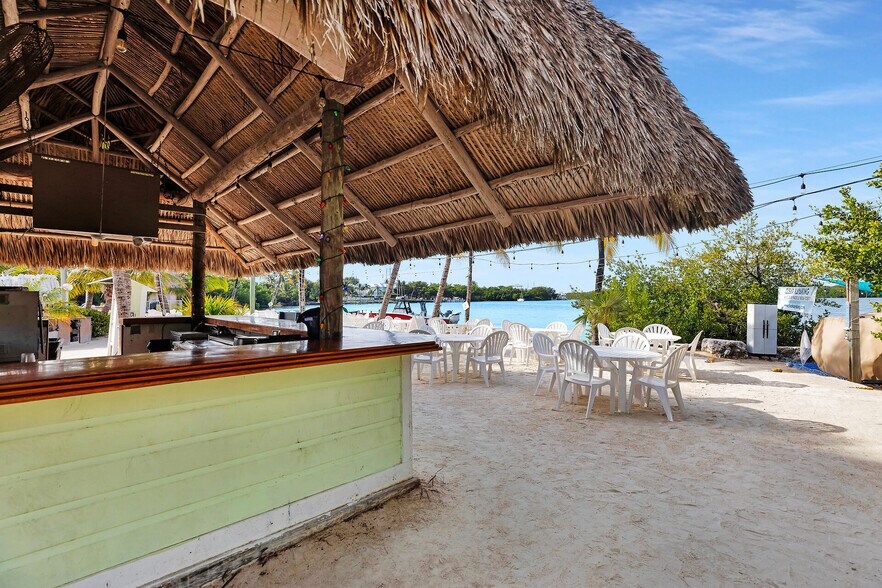 More Photos Of 96 Madeira Rd, Islamorada Restaurant For Sale