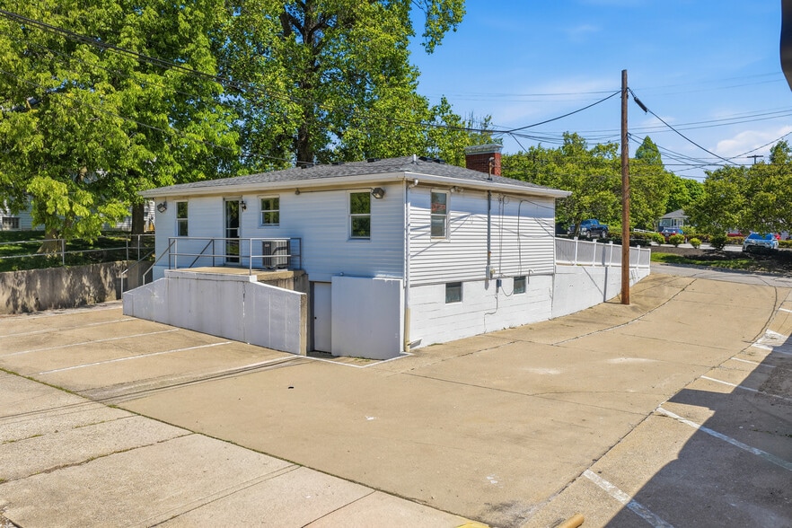 More Photos Of 10 Youell St, Florence Medical For Sale