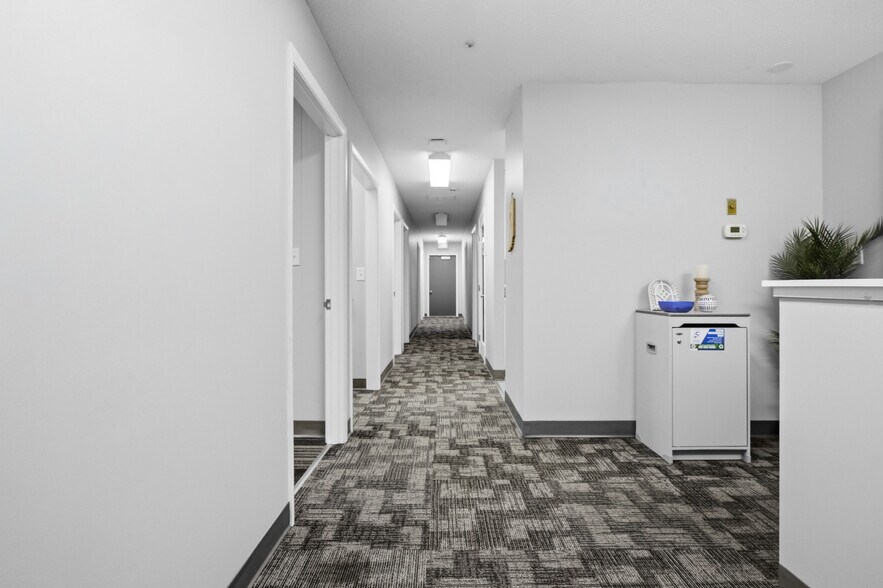 More Photos Of 360 Plaza Dr, Columbus Medical For Sale