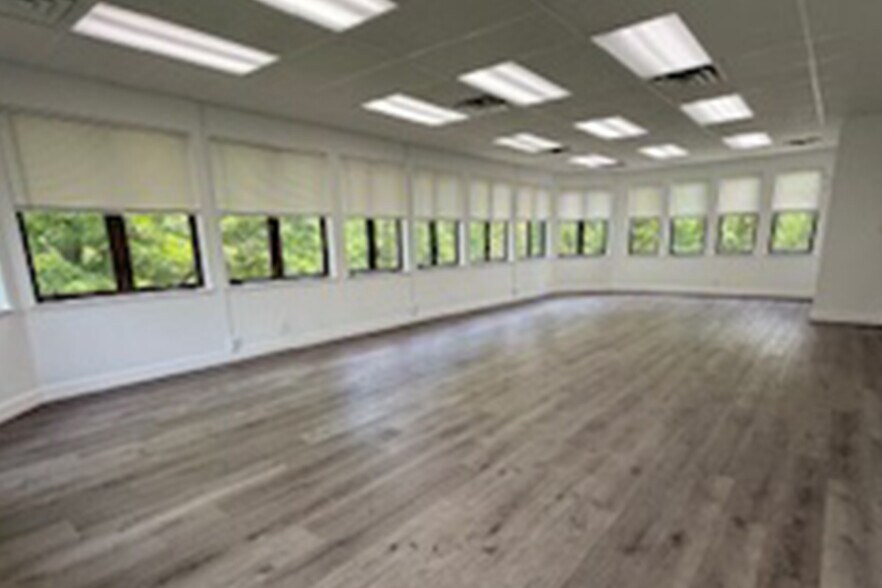 More Photos Of 3401-3403 Olandwood Ct, Olney Medical For Lease