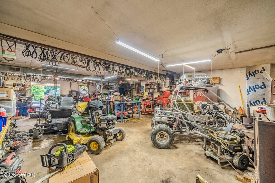 More Photos Of 308 W Main St, Bradford Auto Repair For Sale