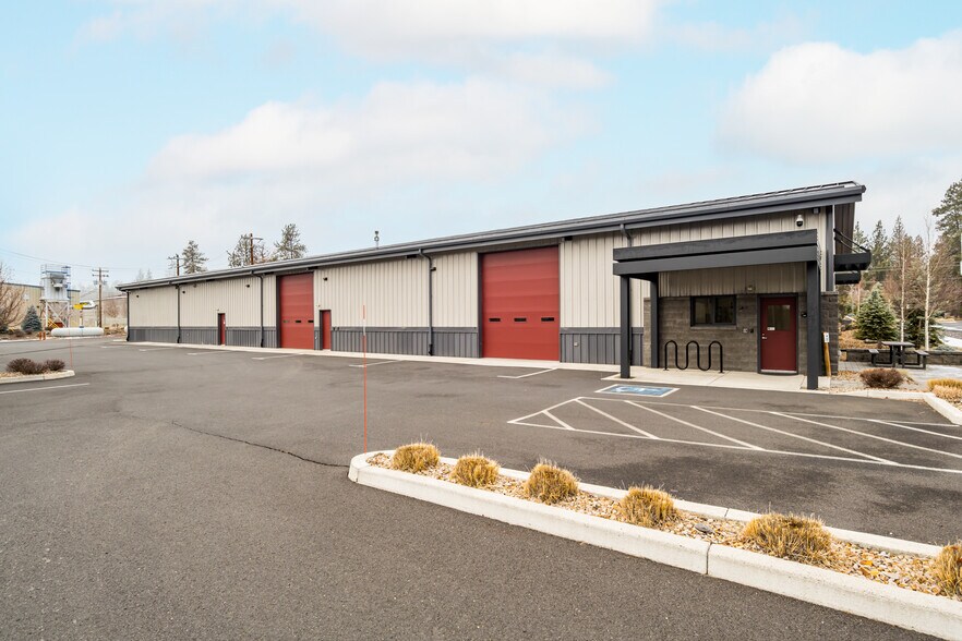 More Photos Of 295 W Lundgren Mill Dr, Sisters Food Processing For Lease