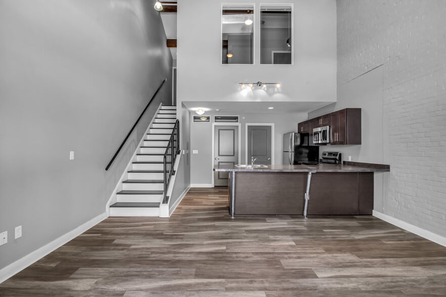 More Photos Of 68 Tonawanda St, Buffalo Apartments For Sale