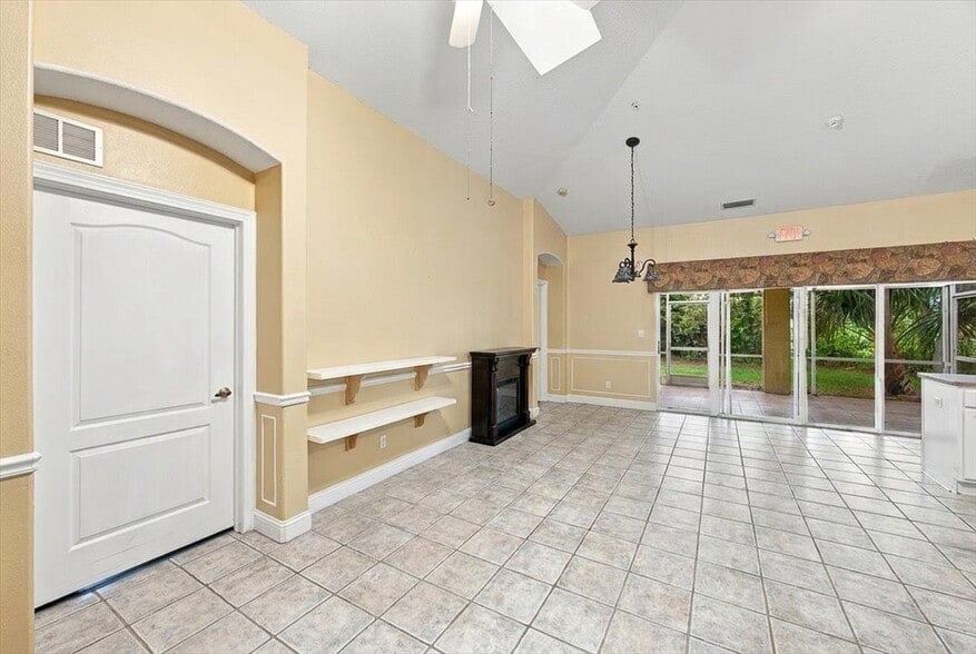 More Photos Of 6 Bed Operational ALF For Sale, Palm Coast Assisted Living For Sale
